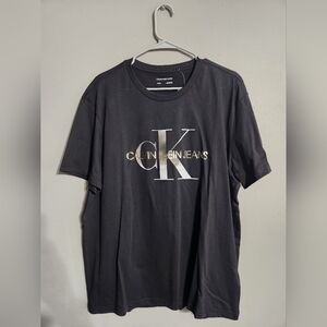 Calvin Klein T-Shirt